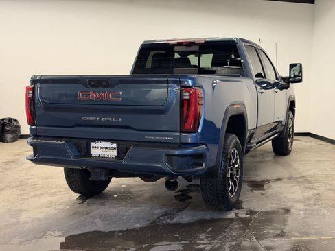 Used 2024 GMC Sierra 2500 Denali w/ Denali Reserve Package AWD/4WD image 10