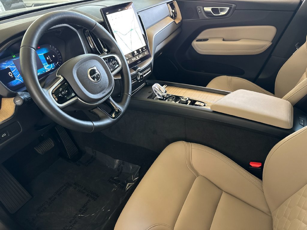 Certified 2026 Volvo XC60 B5 Plus AWD/4WD image 9