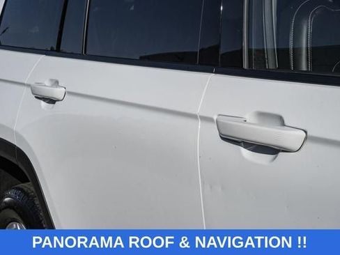 Used 2022 Jeep Grand Cherokee L Limited image 17