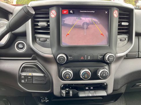 Used 2023 RAM 3500 Big Horn w/ Level 1 Equipment Group AWD/4WD image 14