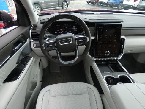 Used 2025 GMC Acadia Denali w/ Super Cruise Package AWD/4WD image 14