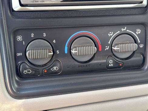 Used 2000 GMC Sierra 1500 2WD Extended Cab image 22