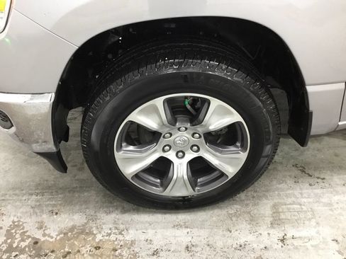 Used 2023 RAM 1500 Laramie AWD/4WD image 5