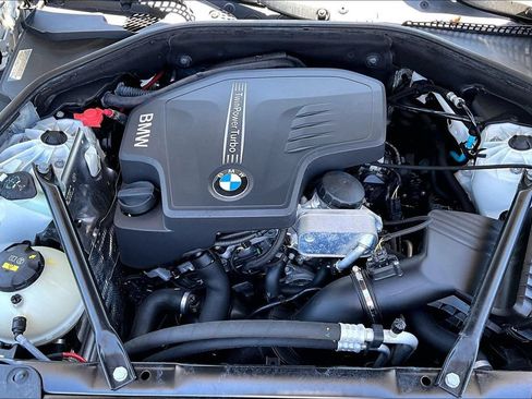 Used 2015 BMW 528i Sedan RWD image 31