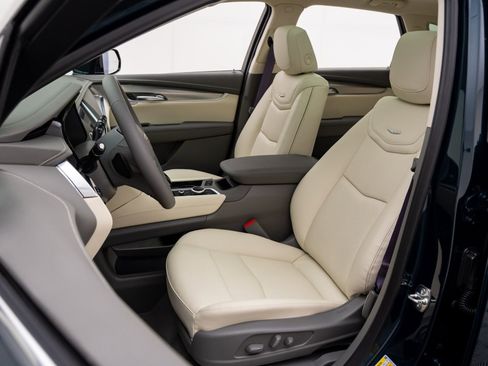 New 2026 Cadillac XT5 Premium Luxury image 17