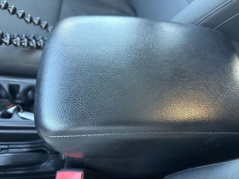 Used 2023 Jeep Wrangler Unlimited Sport AWD/4WD image 32