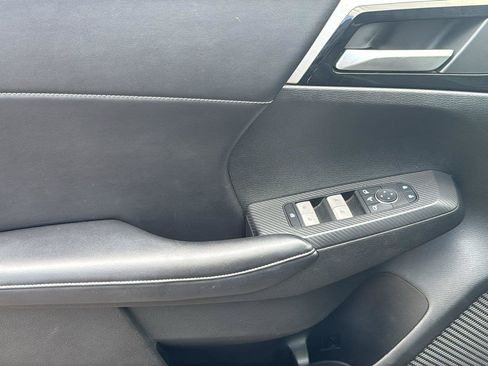 Used 2024 Mitsubishi Outlander SE AWD/4WD image 8