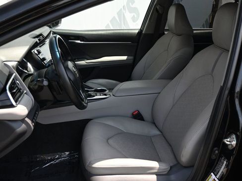 Used 2018 Toyota Camry XSE w/ Audio Package FWD image 13