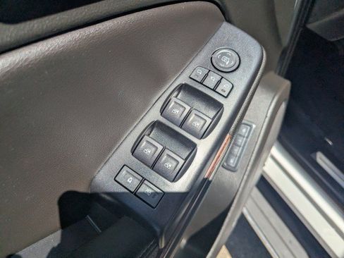 Used 2019 GMC Yukon SLT AWD/4WD image 10