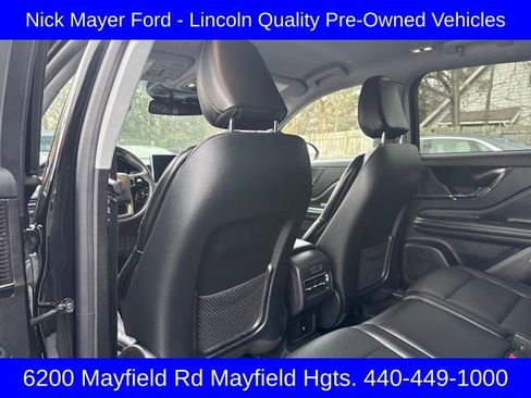 Used 2022 Lincoln Corsair AWD w/ Equipment Group 101A image 27