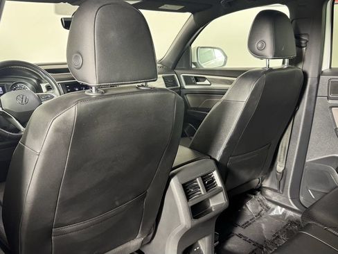 Used 2021 Volkswagen Atlas Cross Sport SE FWD image 29
