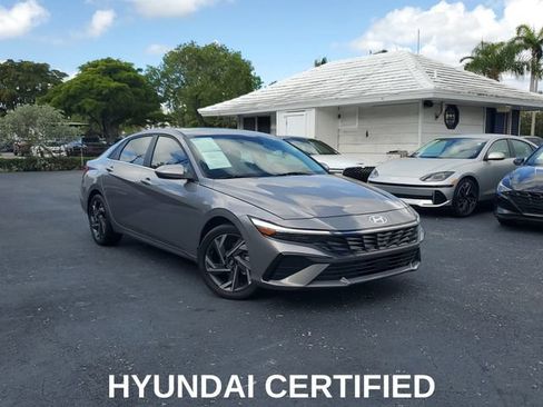 Certified 2025 Hyundai Elantra SEL FWD image 30