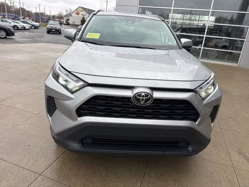 Used 2025 Toyota RAV4 XLE image 2