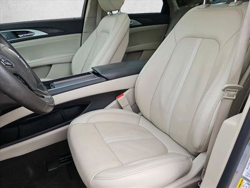 Used 2020 Lincoln MKZ Reserve w/ Elements Package FWD image 17