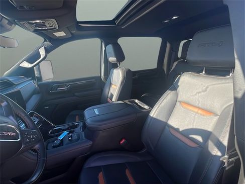 Used 2024 GMC Sierra 2500 AT4 w/ AT4 Premium Plus Package image 21