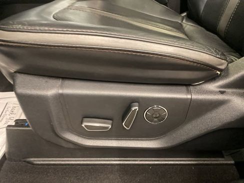 Used 2019 Ford F250 Platinum w/ Platinum Ultimate Package AWD/4WD image 28