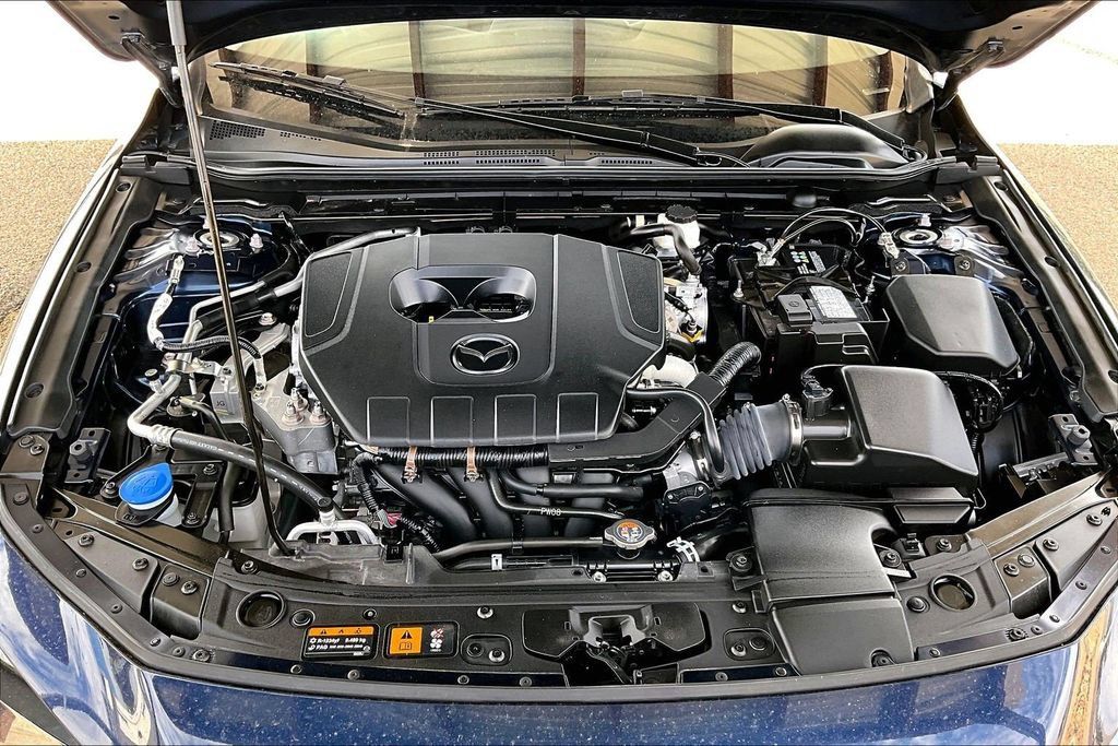 Used 2024 MAZDA MAZDA3 s FWD image 29