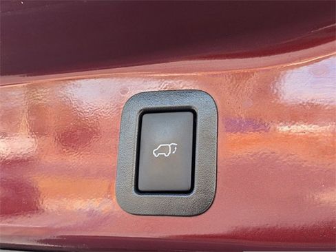 Used 2018 Toyota Highlander XLE w/ Protection Package #3 image 14