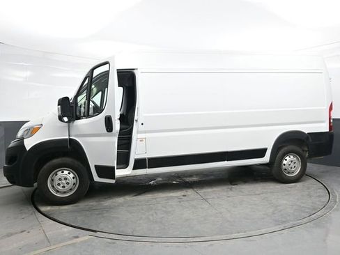 Used 2023 RAM ProMaster 2500 FWD image 3