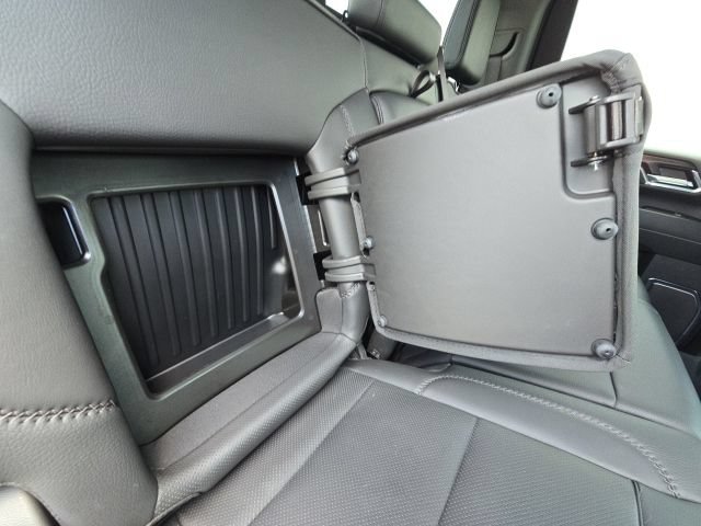 Used 2024 GMC Sierra 2500 Denali w/ Denali Reserve Package AWD/4WD image 17