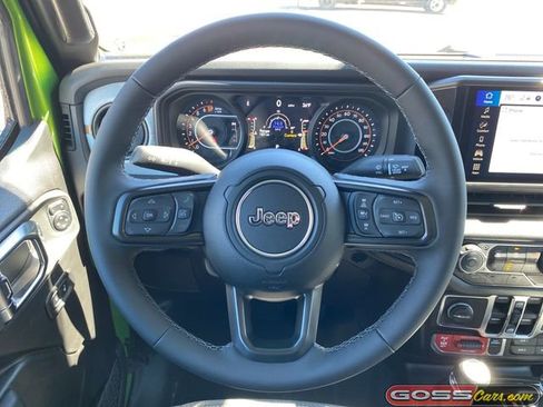 New 2026 Jeep Gladiator Sport AWD/4WD image 17