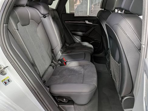 Used 2022 Audi SQ5 Premium Plus w/ Premium Plus Package image 39