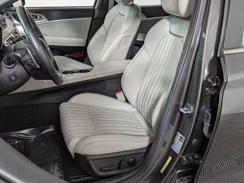 Used 2023 Genesis G70 2.0T w/ Sport Prestige Package image 16