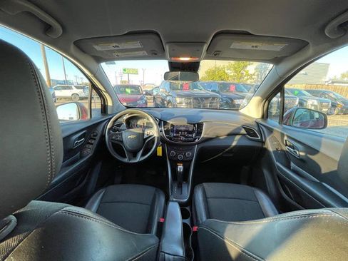 Used 2021 Chevrolet Trax LT image 16