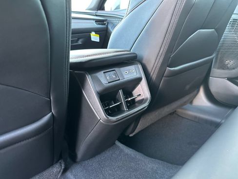 New 2026 Dodge Charger R/T AWD/4WD image 16