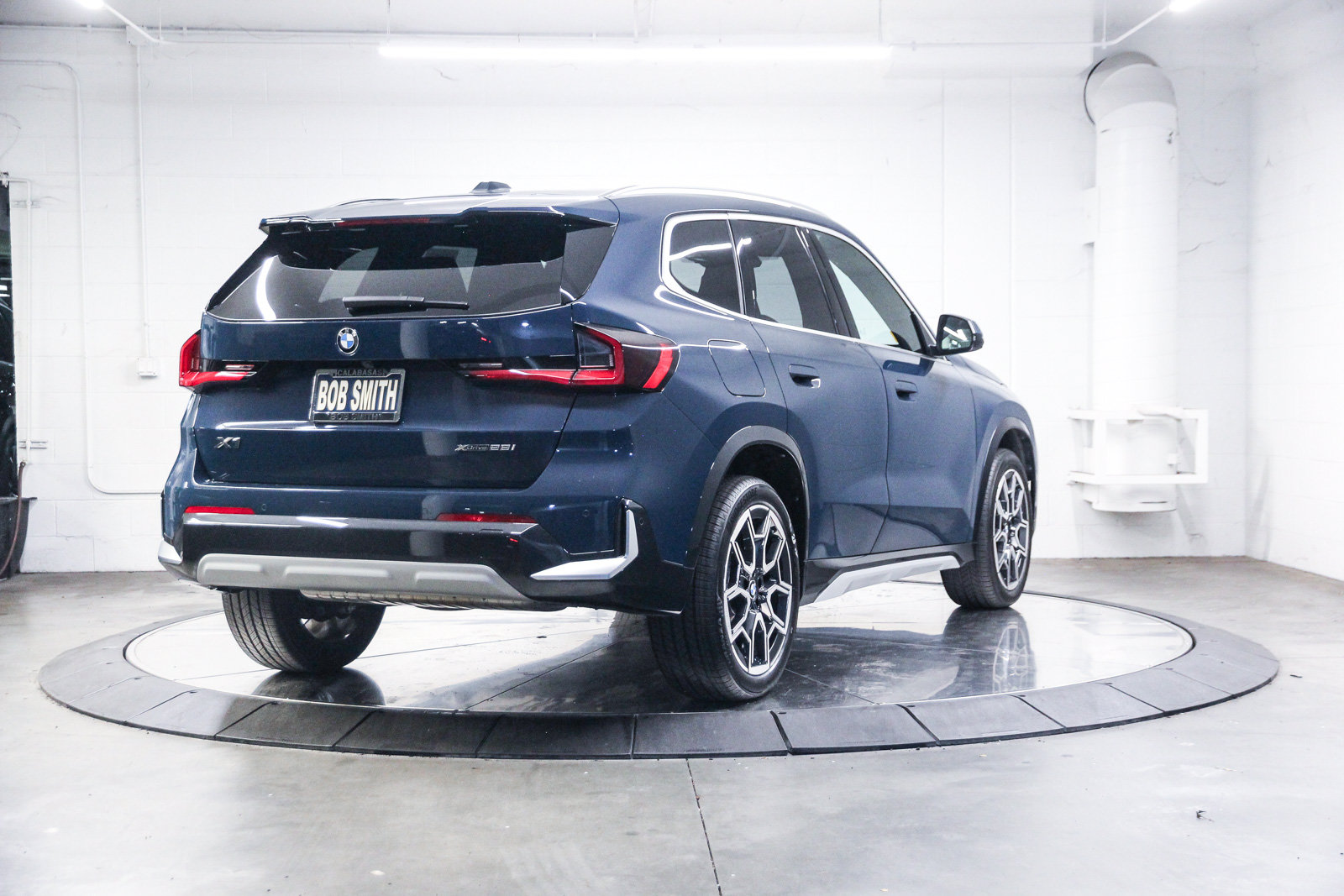 Used 2026 BMW X1 xDrive28i w/ Technology Package AWD/4WD image 6