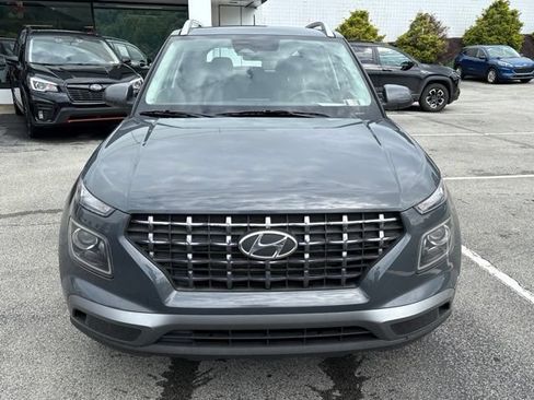 Used 2025 Hyundai Venue SEL FWD image 8