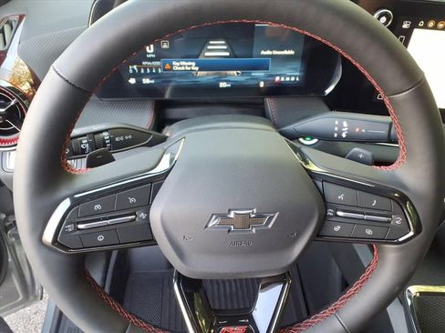 New 2026 Chevrolet Equinox RS w/ Convenience Package III FWD image 25