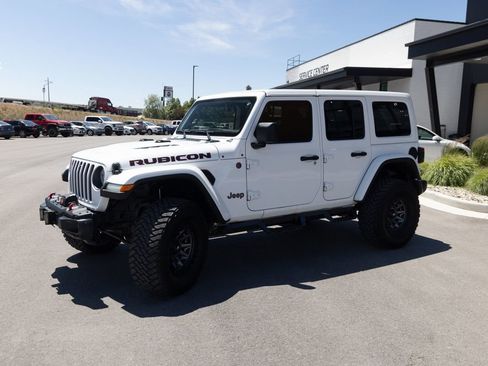 Used 2021 Jeep Wrangler Unlimited Rubicon w/ Uconnect 4C Nav & Sound Group AWD/4WD image 3