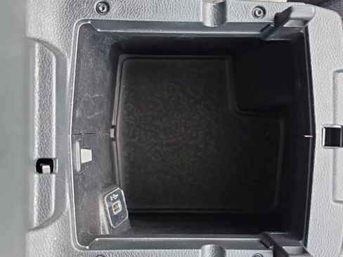 Used 2024 Jeep Wrangler Sport AWD/4WD image 31