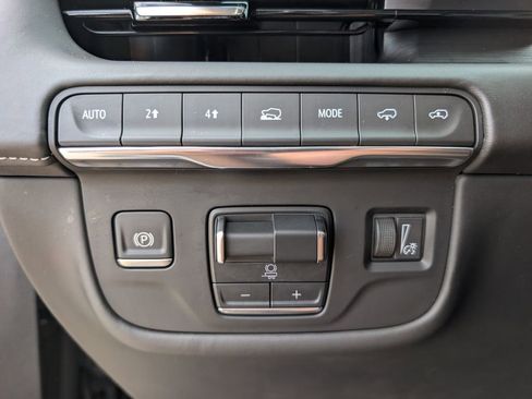 Certified 2024 Cadillac Escalade Sport Platinum w/ LPO, ONYX Package image 39