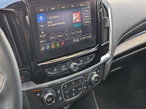 Used 2023 Chevrolet Traverse Premier image 14