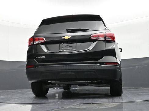 Used 2023 Chevrolet Equinox LS FWD image 23