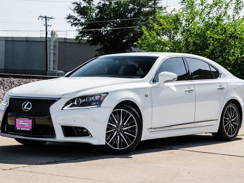 Used 2013 Lexus LS 460 w/ F-Sport Pkg RWD image 31