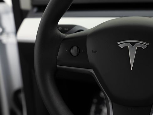Used 2022 Tesla Model Y Performance AWD/4WD image 32