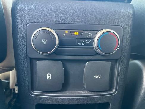 Used 2020 Ford Explorer XLT w/ Equipment Group 202A RWD image 30
