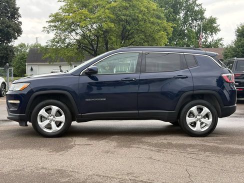 Used 2019 Jeep Compass Latitude w/ Safety & Security Group AWD/4WD image 5