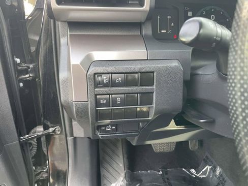 Used 2024 Toyota Tacoma SR5 image 29