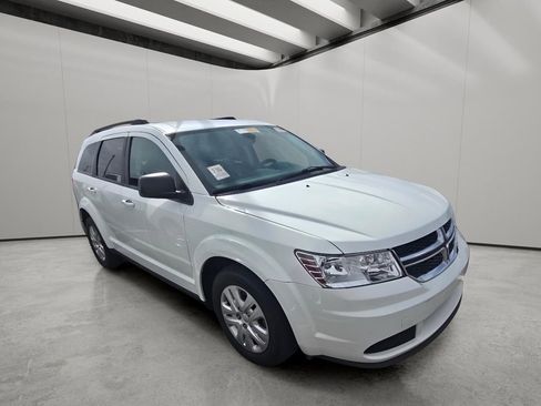 Used 2020 Dodge Journey SE image 5