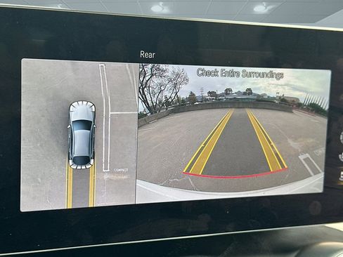 Used 2023 Mercedes-Benz GLC 300 4MATIC Coupe image 26