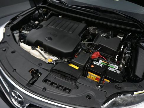 Used 2013 Toyota Avalon Limited image 7