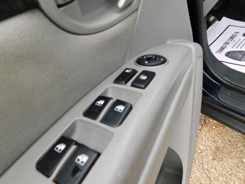 Used 2009 Hyundai Santa Fe GLS image 11