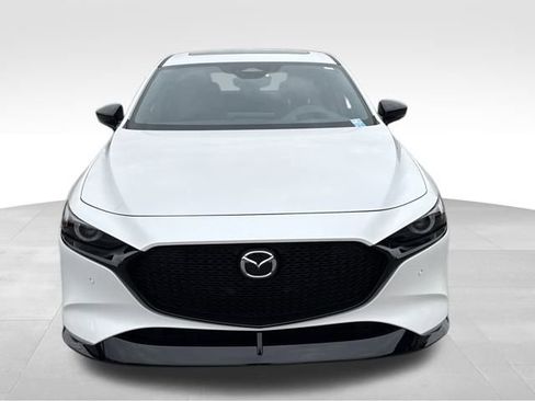 New 2026 MAZDA MAZDA3 Hatchback w/Premium Plus Pkg image 8