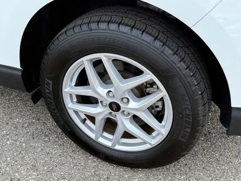 Certified 2023 Ford Edge SEL w/ Convenience Package AWD/4WD image 6