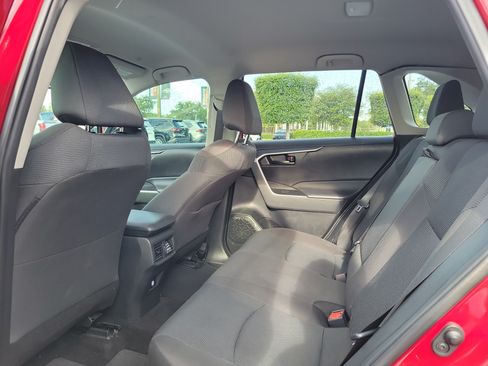 Used 2024 Toyota RAV4 LE FWD image 18