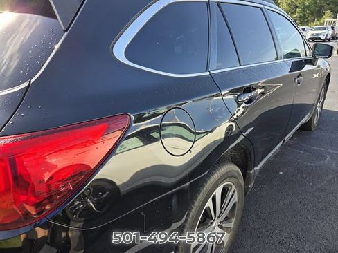Used 2019 Subaru Outback 3.6R Limited AWD/4WD image 8